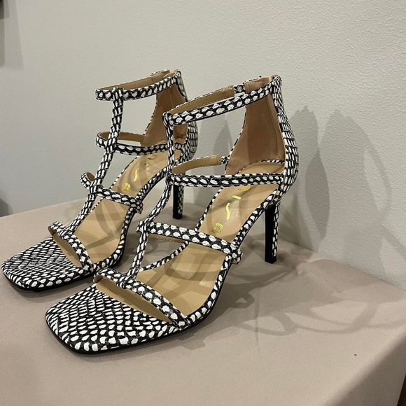 unisa strappy black & white polka dot sandal heel - Picture 3 of 6